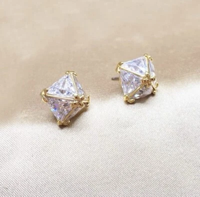 Nuevos aretes Henri Bendel tono dorado cristal transparente logotipo envío gratuito Foto 1 de 2