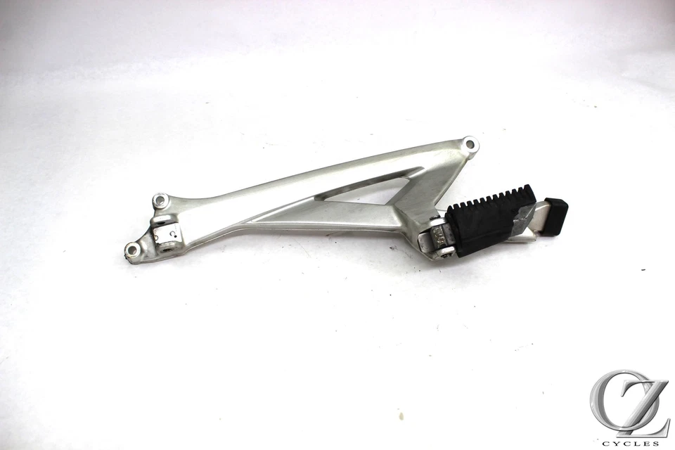 BMW K1300GT 1300 GT 2009 09 juego trasero izquierdo reposapiés clavija Foto 1 de 4