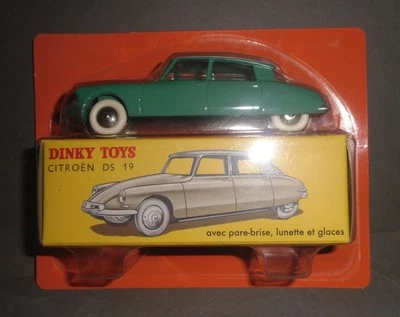 DINKY TOYS 2016 By Mattel CITROEN DS 19 New Mint On Card - Immagine 1 di 2
