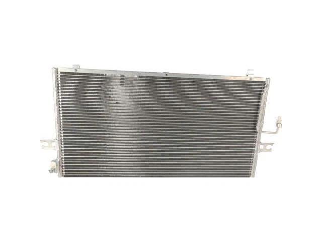 Condensador de aire acondicionado Nissens 67DP24D para condensador de aire acondicionado Nissan Máxima 1998-1999 Foto 1 de 1