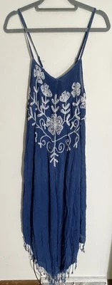 Vestido Beach By Exist Azul Blanco Bordado Para Mujer Talla L Encubrimiento Boho Precio de venta sugerido por el fabricante $50 Foto 1 de 4