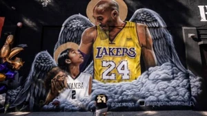KOBE BRYANT LAKERS #24 - LEGENDARIO JUGADOR DE BALONCESTO - 4x6 Foto Impresa Brillante - Imagen 1 de 1