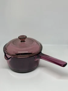 VTG Corning Visions Cranberry Pour Spout 1L Non Stick Teflon Sauce Pan with Lid - Picture 1 of 10