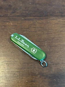 L.L.Bean Victorinox Classic SD Swiss Army Knife 58mm, Green, Good Condition V092 - Picture 1 of 8