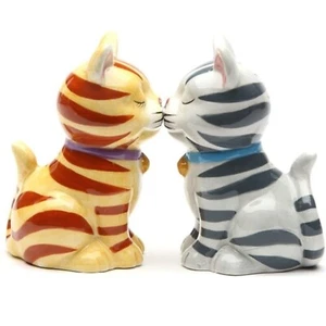 Kittens Kissing Ceramic Magnetic Cat Salt and Pepper Shaker Set - Picture 1 of 1