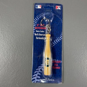 Oakland Athletics 4 in. Bat Keychain Team Logo Sports MLB baseball Green Yellow - Picture 1 of 24