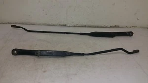 Opel Kombo 2006 1.3 CDTI LHD Vorne Scheibenwischer Arme Arm 09225623 09225624 - Bild 1 von 10