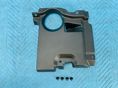 Cubierta lateral para sala de motores Lexus GX460 con clips 2013-2021 OEM Foto 1 de 4