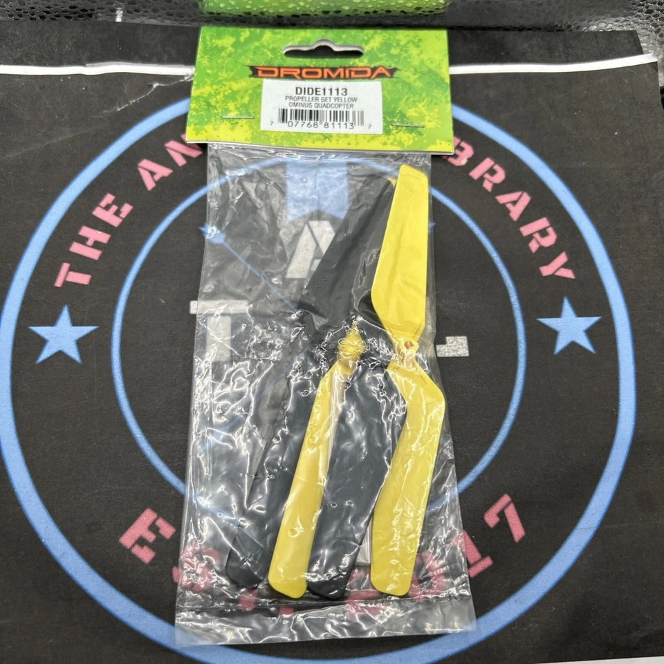 Dromida. DIDE1113 Propeller Set Yellow. Omnius Quadcopter - Image 1 of 1