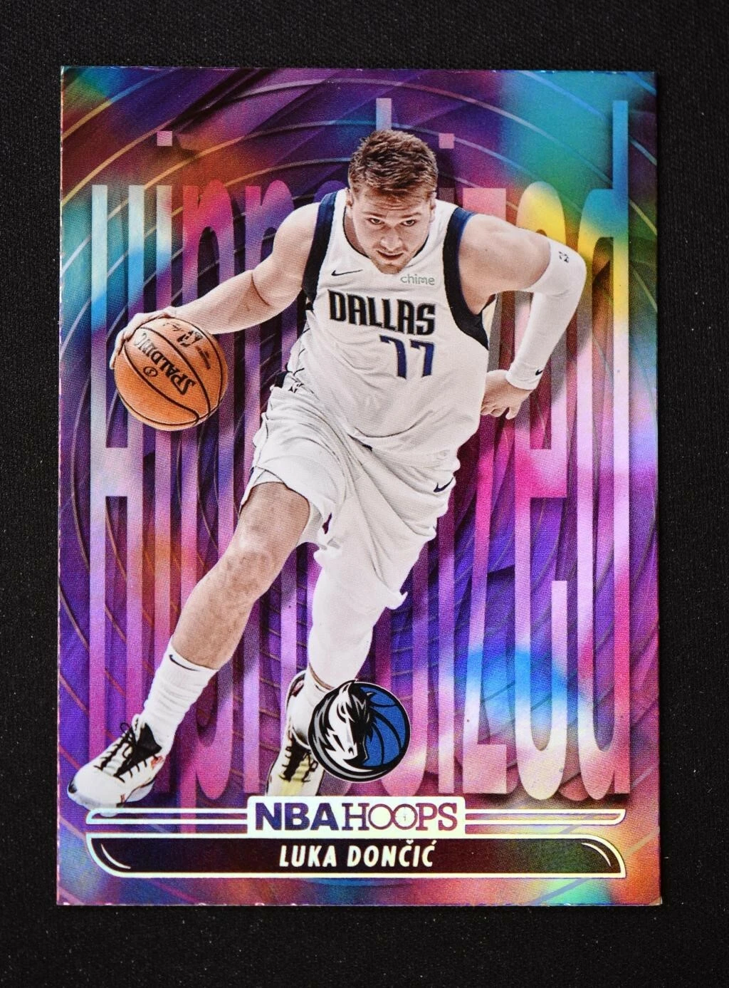 2021-22 NBA Hoops HIPnotized #7 Luka Doncic - Dallas Mavericks