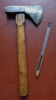Hache ancienne petite  miniature outil ancien acier forgé chaisier sucre? rare - Photo 1/4
