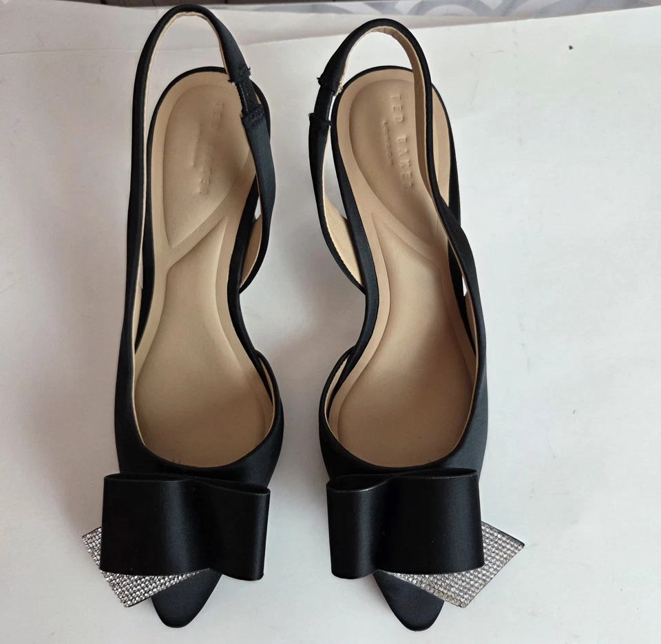 Zapatos de salón Ted Baker Ari para mujer negros satinados talla 6 Foto 1 de 4