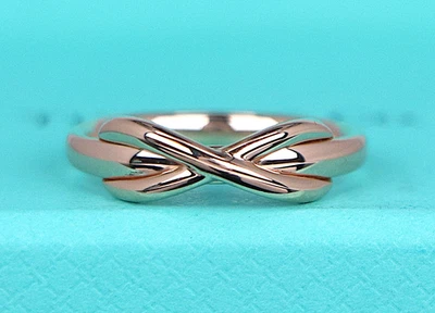 $1,350 Tiffany & Co Oro Rosa 18k Diamante Infinito Signo Símbolo Anillo Banda Talla 6 Foto 1 de 4