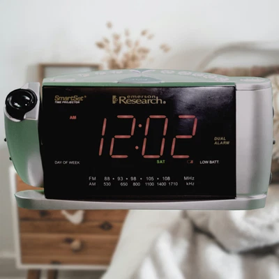 Emerson Research SmartSet CKS3528 Alarm Clock Radio (Time Projection) - Image 1 of 4
