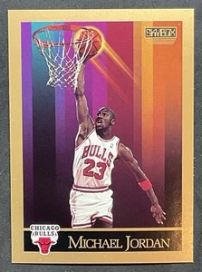 1990-91 SkyBox #41 Michael Jordan BASKETBALL Chicago Bulls - HOF - Picture 1 of 2
