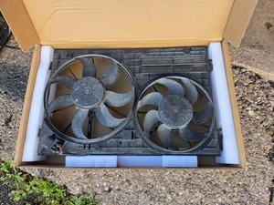 Audi TT TTS TTRS MK2 8J 2.0 2.5 TFSI Kühlerlüfter 1K0121207BC - Bild 1 von 6