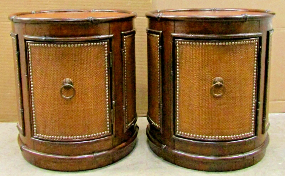 匹配一对 Tommy Bahama Sandpiper 藤制圆形灯台 545-950 — 第 1/4 张图片