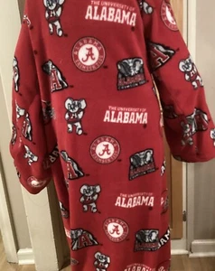 Alabama Crimson Tide Collegiate Snuggie With Sleeves - Picture 1 of 5