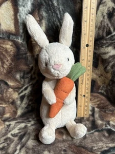 Jellycat Bobbi Bunny Holding A Carrot 9” Easter Plush - Bild 1 von 5