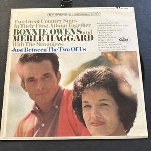 BONNIE OWENS AND MERLE HAGGARD 33 RPM JUST BETWEEN THE TWO OF US ST 2453 VG+ - Picture 1 of 5