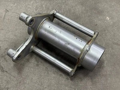 03 04 05 06 Yamaha Blaster 200 Rear Swingarm Bearing Axle Carrier Housing Arm - Image 1 of 4