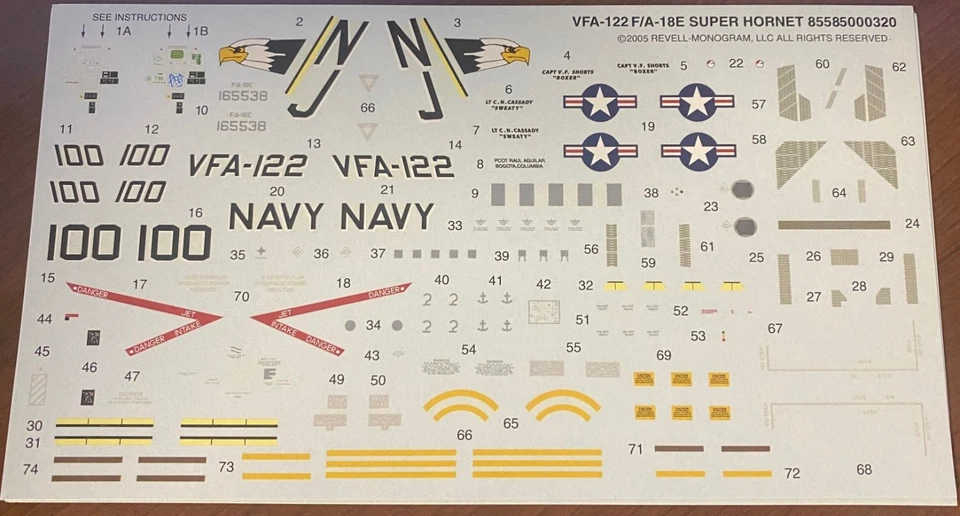 Calcomanías Revell - VFA-122 F/A-18E Super Hornet - 85585000320 - SW Foto 1 de 1