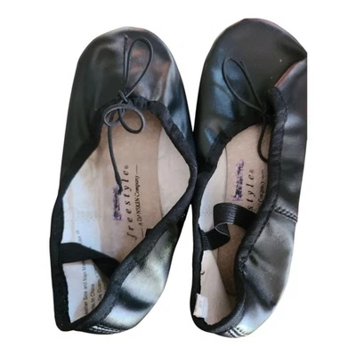 Pisos de ballet negros Freestyle, niñas talla 2/3 Foto 1 de 4