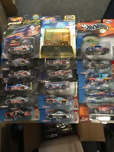 1:64 Hot Wheels Kyle Petty Collection SOLD ONLY AS A LOT OF 18 PCS. see Photos