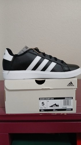 Taglia 5y(GS) Adidas Grand Court 2.0 stringate lifestyle basse nere