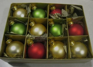 Vintage UT, Unique Treasures 3 Colors Satin Finish Christmas Ornaments Bx VGC - Picture 1 of 7