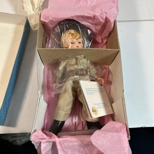 Muñeca Madame Alexander Vintage Internacional 8" Australia # 504 * Nueva en Caja - Imagen 1 de 5