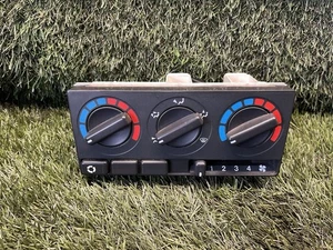 LAND ROVER DISCOVERY 2 TD5 V8 MANUAL HEATER CLIMATE CONTROL PANEL RARE 98-04 - Picture 1 of 2