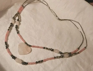 Schöner Vintage großer Rosenquarz Statement herzförmiger Anhänger & Silber Halskette - Bild 1 von 4