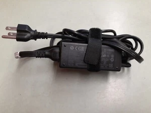 HP HSTNN-CA40 Laptop AC Adapter Charger 45W 854054-002 741727-001 - Blue Tip - Picture 1 of 3