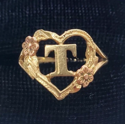 10K Two-Tone Gold(Yellow & Rose) Letter T In Floral Heart Ring size 6 -1.7 grams - Image 1 of 4