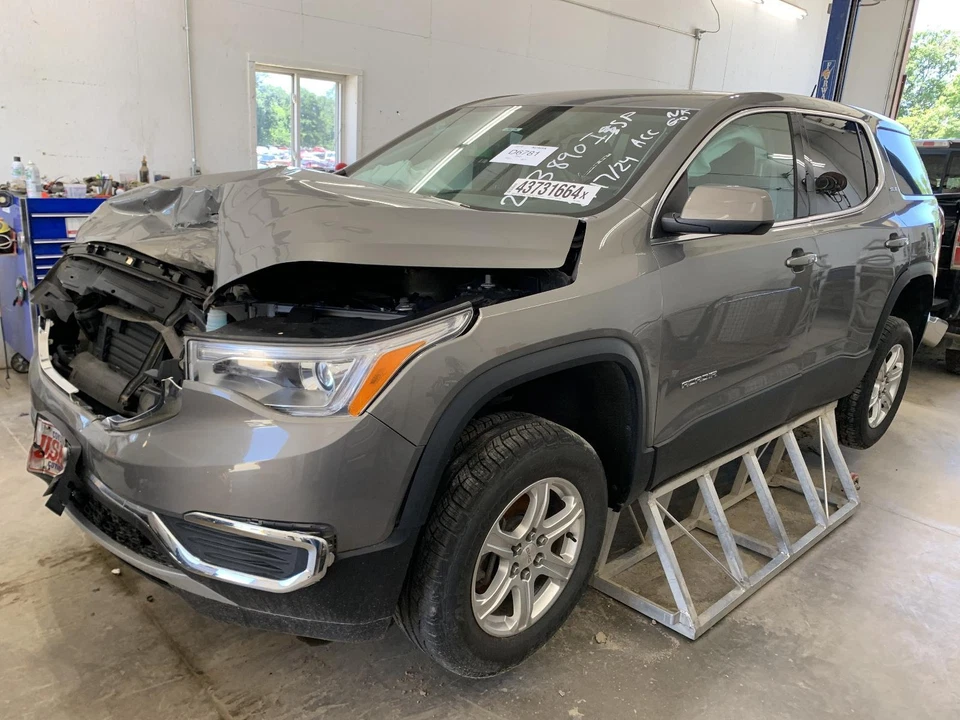 Used Fuel Pump Control Module fits: 2019 Gmc Acadia Fuel Pump center trunk floor — 第 1/4 张图片