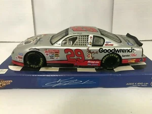 Kevin Harvick 1/24 Looney Tunes Monte Carlo Diecast Cars - Picture 1 of 4