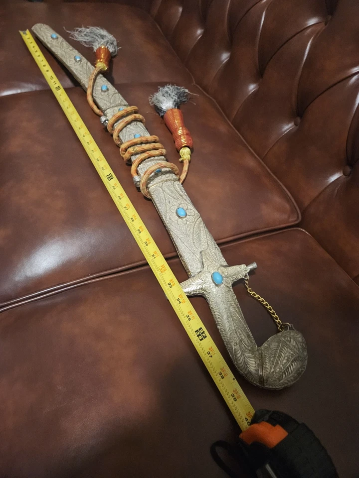 Espada islámica decorada Foto 1 de 4