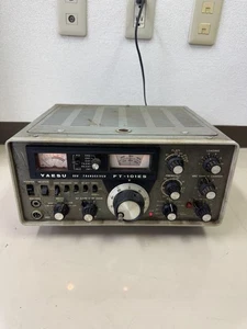 Yaesu FT-101ES HF Transceiver Ham Radio with Original Manual Tested Power On - Picture 1 of 10