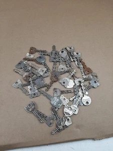 Konvolut Vintage Master Lock Co Schlüssel Milwaukee - Bild 1 von 5