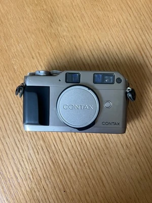 Cuerpo de cámara fotográfica Contax G1 telémetro 35 mm - etiqueta verde - necesita reparaciones Foto 1 de 4