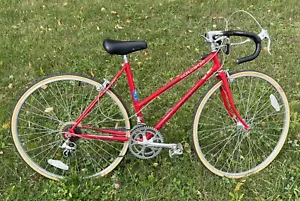 Vintage Schwinn World Sport Ladies Road Bike Frameset Lugged Butted Red Original - Picture 1 of 21