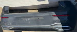 PARAURTI POSTERIORE PER VOLKSWAGEN GOLF 8 ANNO 2019 A SALIRE - Foto 1 di 3