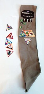Old Ninety Six Girl Scouts Brownie Vintage Sash Pins Patches Merit Badges EXTRAS - Picture 1 of 6