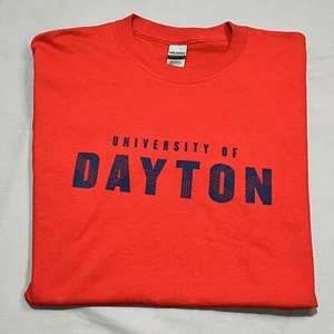 University of Dayton Flyers Red Shirt Men's Adult Size Medium NCAA College - Picture 1 of 8