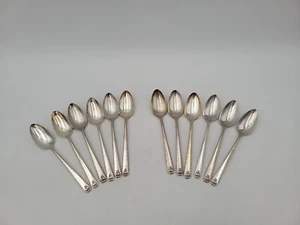 Oneida Prestige Bordeaux Silverplate 12 Spoons Silver Plated Grapes Vtg Teaspoon - Picture 1 of 12