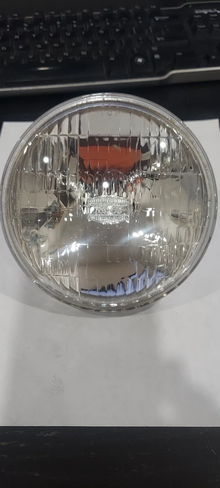 Farol 507-84320-62 yamaha rd125 12v n.o.s. lixeira 2-6-7 - Imagem 1 de 1