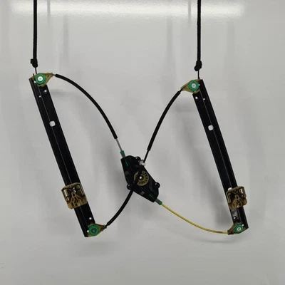 AUDI A4 MK4 (B8) 2007-2015 SALOON RIGHT FRONT WINDOW REGULATOR 8K0837462E - Image 1 of 4