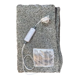 Manta térmica umbral - 50” x 60”, 100% poliéster, gris - Imagen 1 de 4