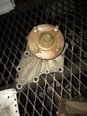 82 83 84 85 86 BOMBA REFRIGERANTE TOYOTA SUPRA MOTOR 5MGE Foto 1 de 2